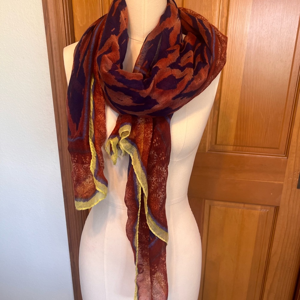 VTG Y2K Flowy Gap Tribal Print Lightweight Multicolor Scarf